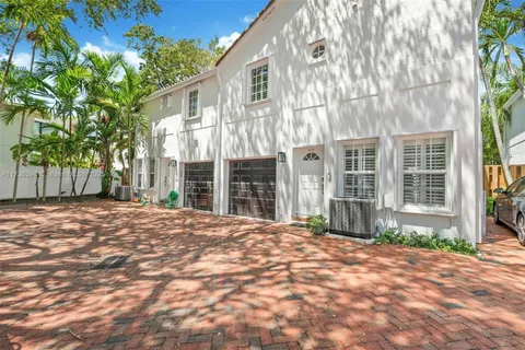 3172 Virginia Street Unit 9, Coconut Grove, FL MLS: A11736596