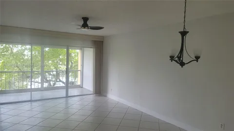 6091 NW 61 Avenue Unit 310, Tamarac, FL 33319 - MLS#: A11780521