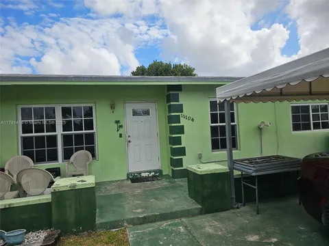 11104 SW 154th Ter, Miami, FL MLS: A11791419