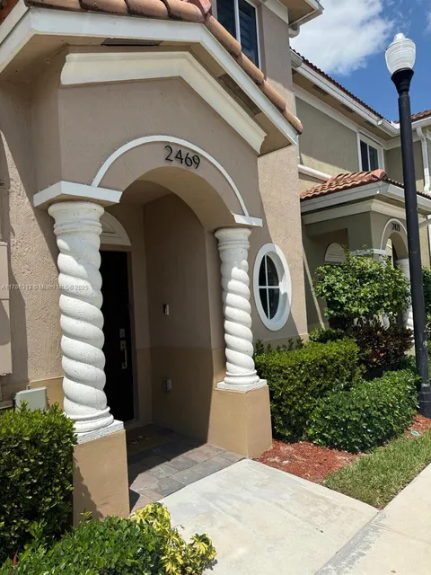 2469 SE 10th St, Homestead, FL MLS: A11786313