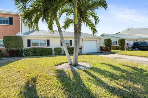 1236 Myerlee Country Club Blvd Unit 4, Fort Myers, FL MLS: A11733134