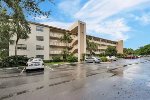 2301 Lucaya Ln Unit J4, Coconut Creek, FL 33066 - MLS#: A11796238
