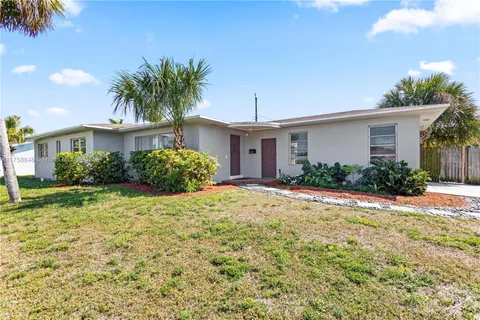 1510 W Terrace Dr, Lake Worth, FL 33460 - MLS#: A11758848