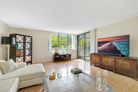 3350 NE 192 St Unit 3G-B, Aventura, FL MLS: A11798697