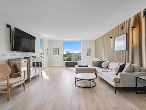 10350 W Bay Harbor Dr Unit 4H, Bay Harbor Islands, FL MLS: A11761916
