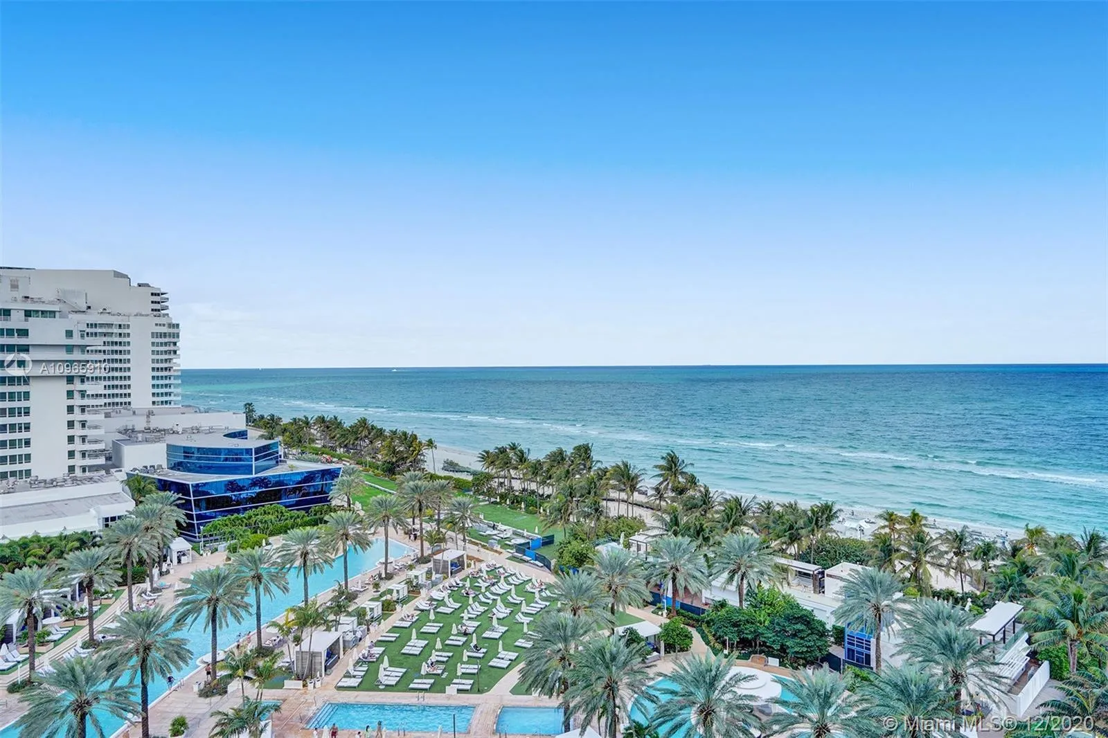 4391 Collins Ave Unit 1002  