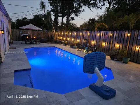359 SW 32nd Ave, Deerfield Beach, FL MLS: A11790193