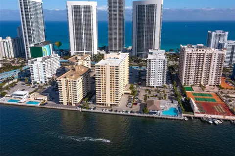 1833 S Ocean Dr Unit 808, Hallandale Beach, FL 33009 - MLS#: A11722017