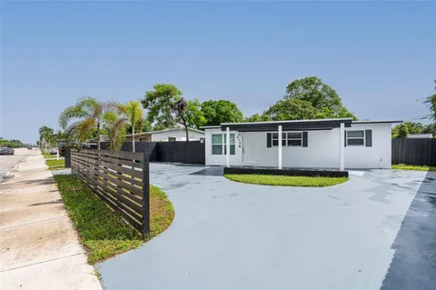 272 NW 31st Ave, Fort Lauderdale, FL MLS: A11764693