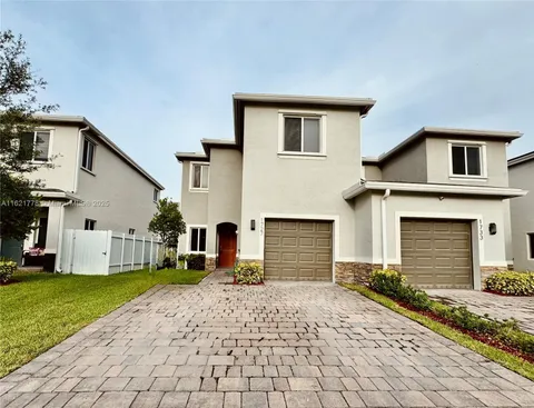 1727 SE 8th Pl Unit 1727, Homestead, FL MLS: A11621778