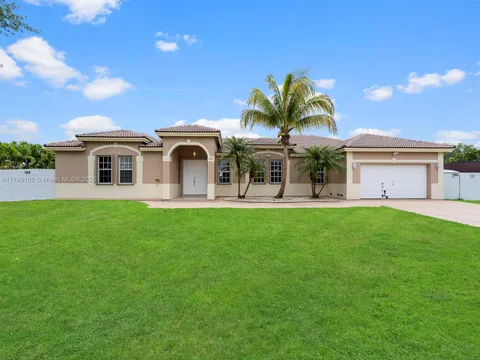 18760 SW 358th St, Homestead, FL 33034 - MLS#: A11799106
