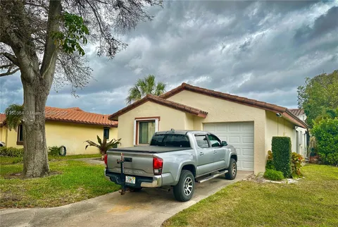 2815 Blue Spruce Ct, Lake Worth, FL MLS: A11750364
