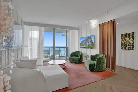 2201 Collins Ave Unit 1215, Miami Beach, FL MLS: A11789974