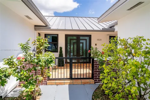 1321 SW 84th Ct, Unincorporated Dade County, FL 33144 - MLS#: A11680246