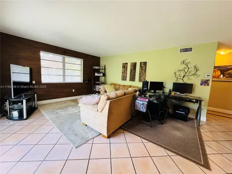 9400 SW 77th Ave Unit K5, Miami, FL MLS: A11789549