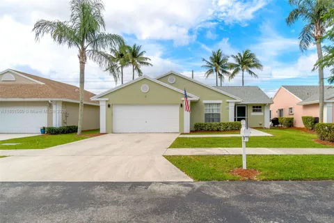 2590 SE 7th Pl, Homestead, FL MLS: A11801550