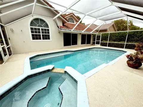 610 Misty Oaks Ln, Pompano Beach, FL MLS: A11761119