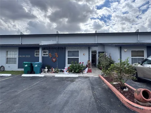 11610 NW 4th Ter Unit 11610, Sweetwater, FL MLS: A11708608