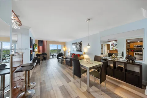 400 Kings Point Dr Unit 1021, Sunny Isles Beach, FL MLS: A11803885