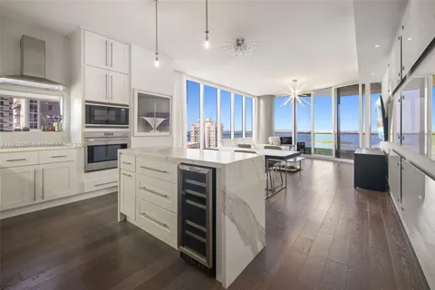 2020 N Bayshore Dr Unit 2001, Miami, FL MLS: A11803267
