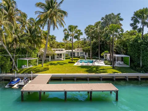 6380 N Bay Rd, Miami Beach, FL 33141 - MLS#: A11760536
