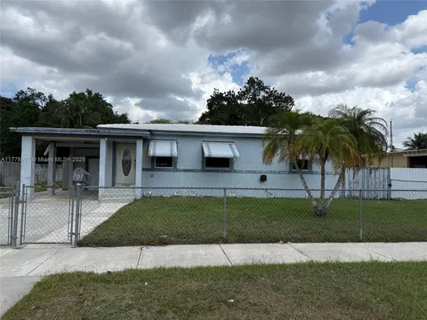 701 NE 14th St, Homestead, FL MLS: A11778927