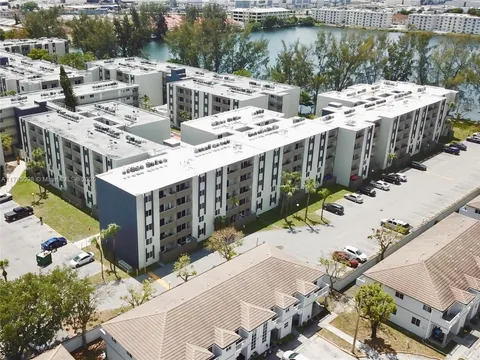 10090 NW 80th Ct Unit 1401, Hialeah Gardens, FL MLS: A11785098