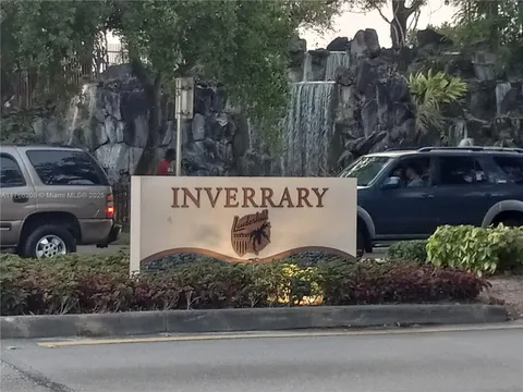 3591 Inverrary Dr Unit 204, Lauderhill, FL MLS: A11766208