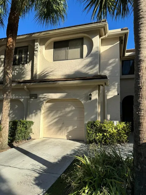 6350 W Longboat Ln W, Boca Raton, FL MLS: A11772178