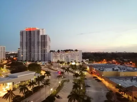 1720 Harrison St Unit 10F, Hollywood, FL MLS: A11380785