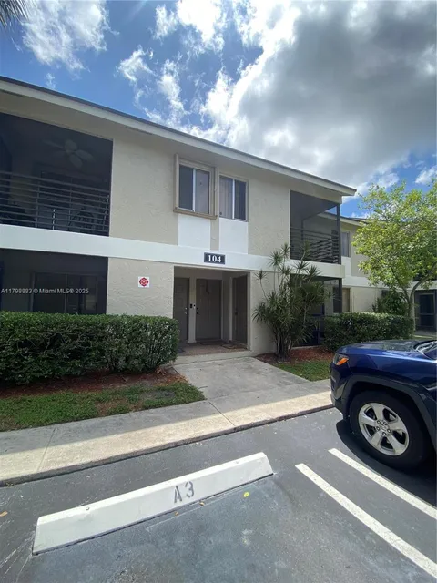 Unit 104, Pompano Beach, FL MLS: A11798883