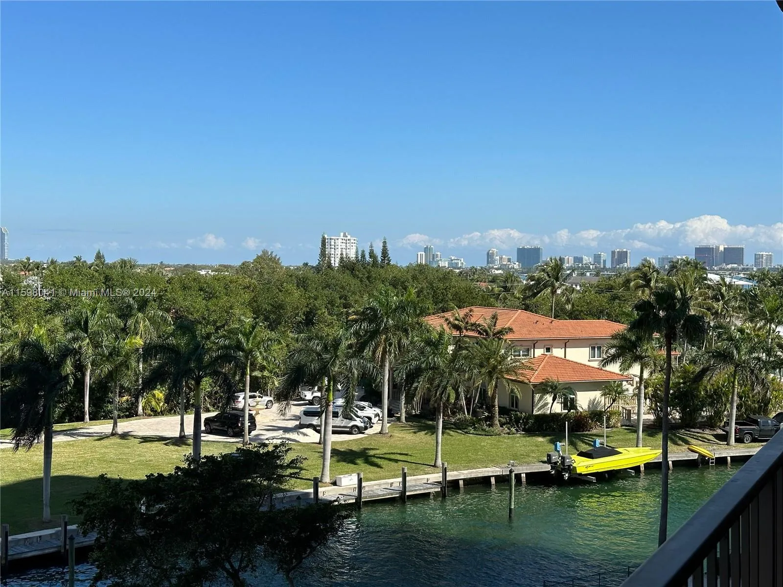 1800 NE 114th St Unit 601  