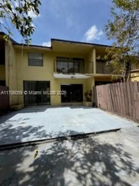 9650 Fontainebleau Blvd Unit 4, Miami, FL MLS: A11786059