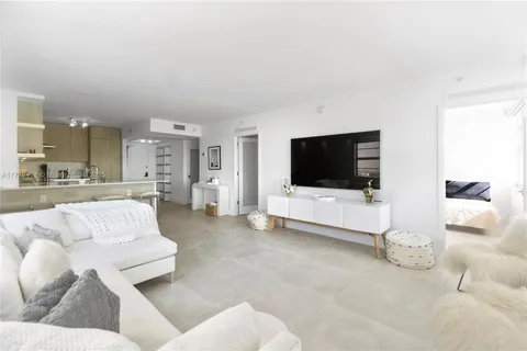 100 Lincoln Rd Unit 1411, Miami Beach, FL 33139 - MLS#: A11719411