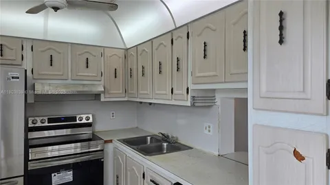 2520 NE 1st Ct Unit 406, Boynton Beach, FL MLS: A11803838
