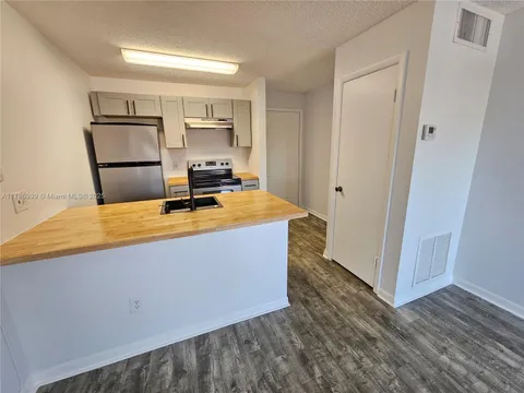 4221 W Mcnab Rd Unit 22, Pompano Beach, FL MLS: A11786939