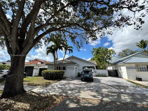 15148 NW 89th Ave, Miami Lakes, FL MLS: A11749440