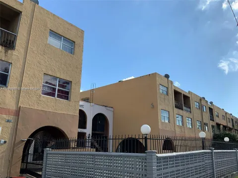 1300 W 53rd St Unit 7, Hialeah, FL MLS: A11780983