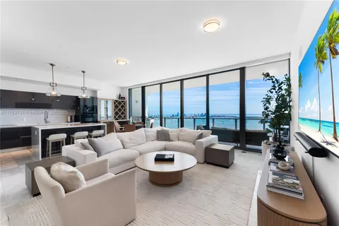 1451 Brickell Ave Unit 4002, Miami, FL 33131 - MLS#: A11759734