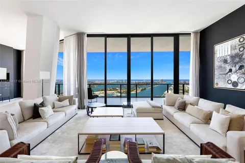 1000 Biscayne Blvd Unit 4901, Miami, FL MLS: A10724417