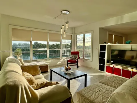 9102 W Bay Harbor Dr Unit 4-C, Bay Harbor Islands, FL MLS: A11758445