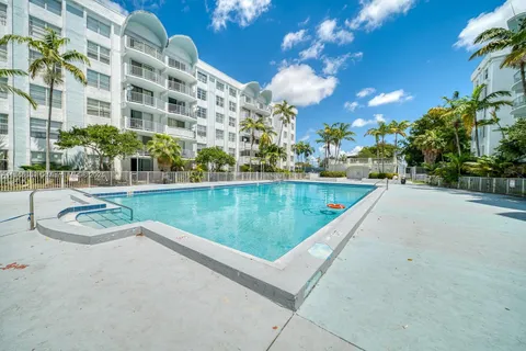 494 NW 165th St Rd Unit C-205, Miami, FL 33169 - MLS#: A11766759