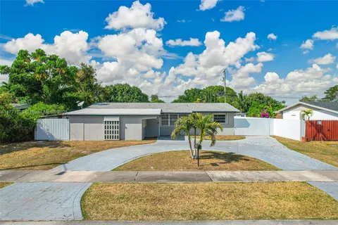 9851 SW 165th Ter, Miami, FL MLS: A11771223