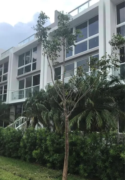 1000 99th St Unit 5, Bay Harbor Islands, FL MLS: A11778430