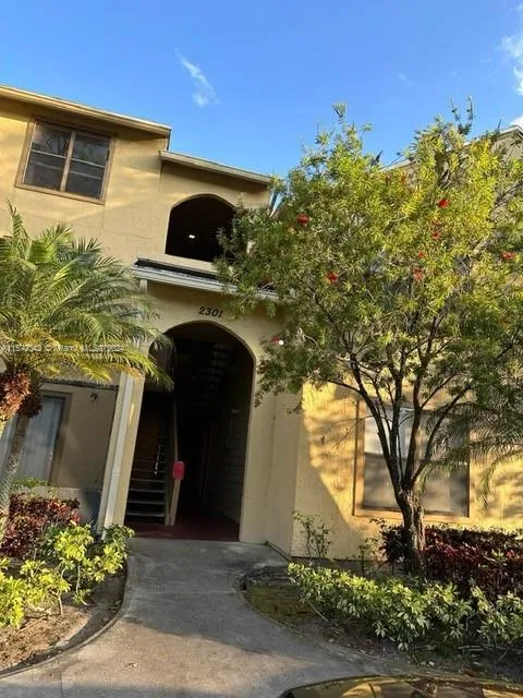 2301 N Congress Ave Unit 18  