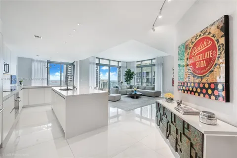 88 SW 7th St Unit 4101, Miami, FL MLS: A11803342