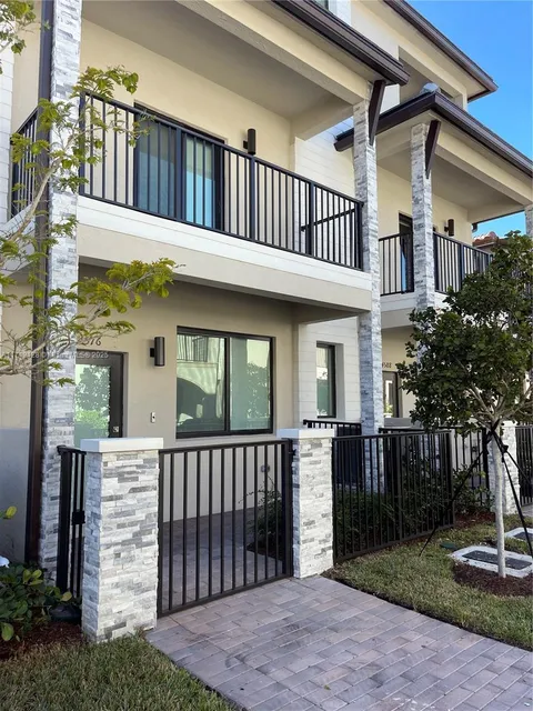 4576 NW 83rd Path, Doral, FL 33166 - MLS#: A11749428
