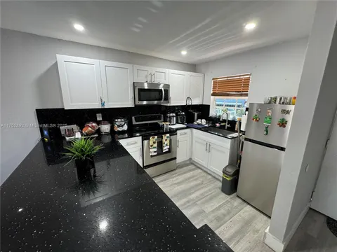 6850 W 16th Dr Unit 211, Hialeah, FL 33014 - MLS#: A11752892