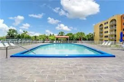 6970 NW 186th St Unit 3-212, Hialeah, FL MLS: A11796773