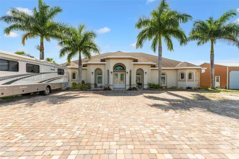 7684 County Road 78, La Belle, FL MLS: A11717017
